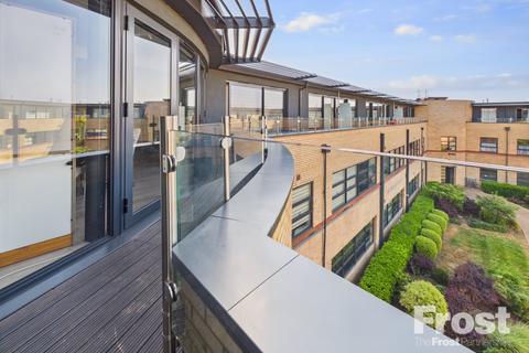 undefined, Heron Drive, Langley, Berkshire, SL3