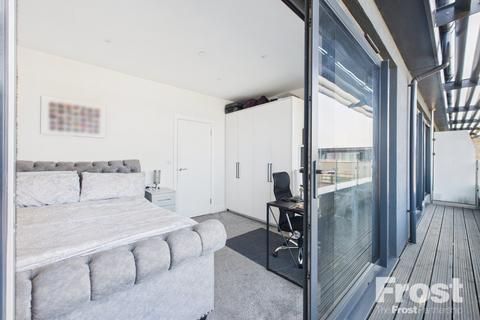 undefined, Heron Drive, Langley, Berkshire, SL3