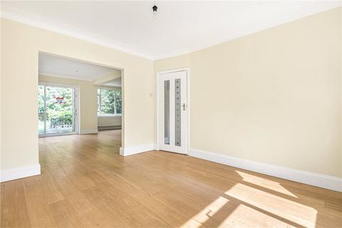 114 Copthall Road West, Uxbridge, UB10 8HT