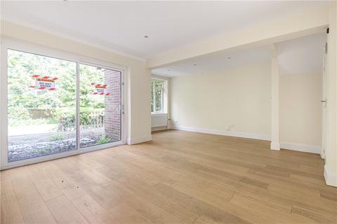 114 Copthall Road West, Uxbridge, UB10 8HT