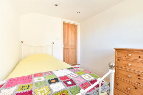 3 bedroom semi-detached house for sale, Marlborough Road, Ryde PO33