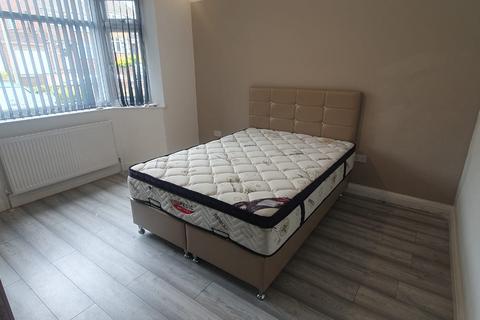 undefined, Meyrick Avenue, Room 2, Luton, Bedfordshire