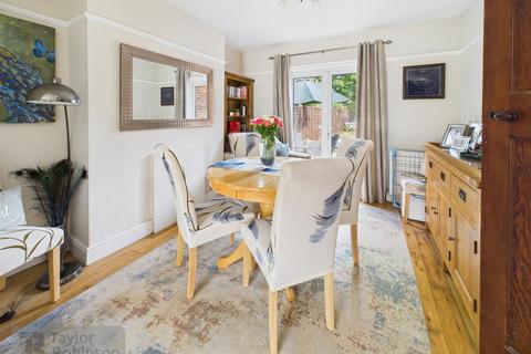 40 Cobbles Crescent, Crawley, RH10 8HA