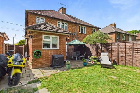 40 Cobbles Crescent, Crawley, RH10 8HA