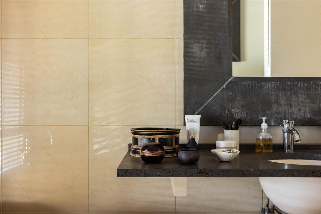 Principal Bathroom