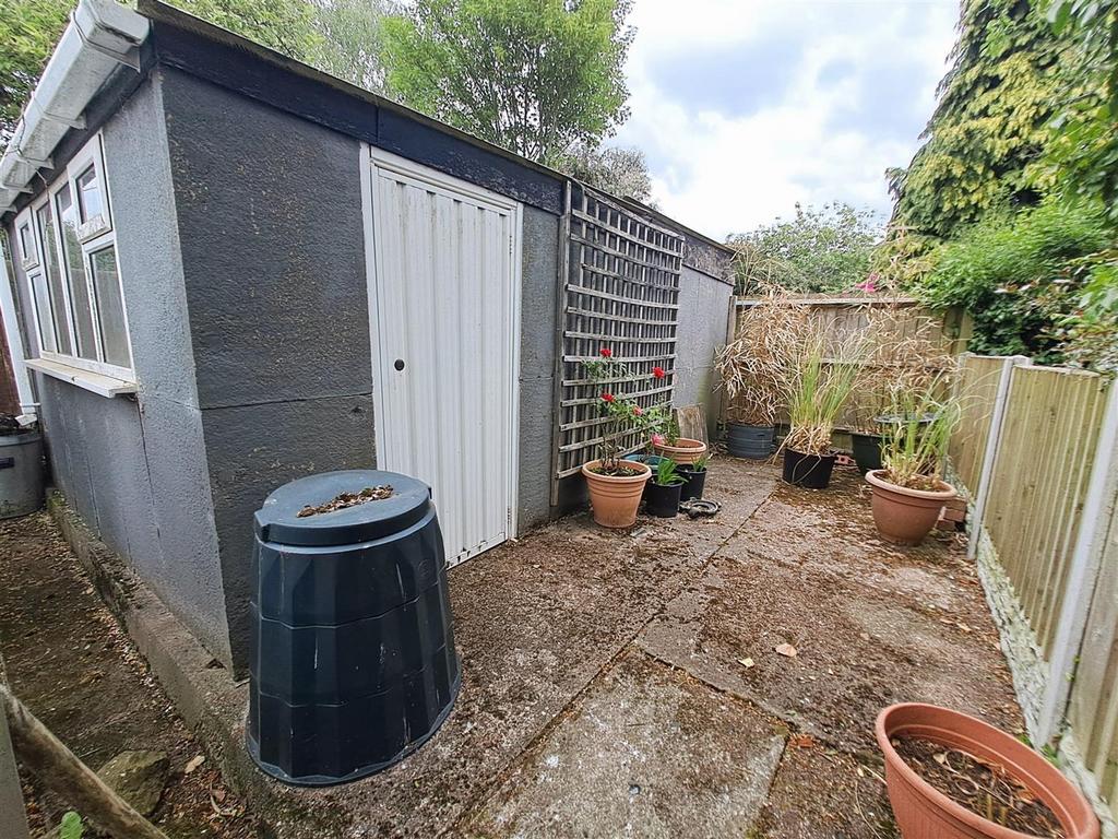Rear Garage