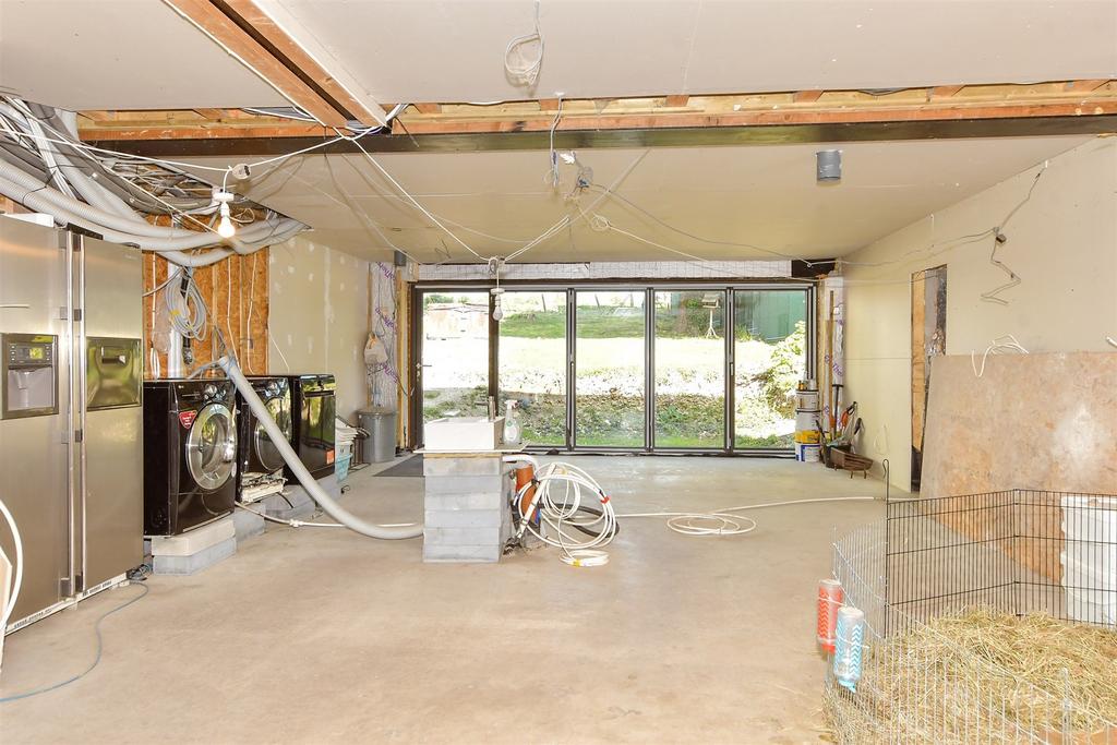 Kitchen/Dining Area
