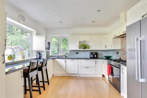 5 bedroom detached bungalow for sale, Hempshill Lane, Nottingham
