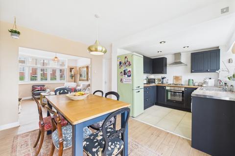 19 Motspur Drive, Northampton, NN2 6LY