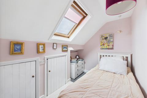 19 Motspur Drive, Northampton, NN2 6LY