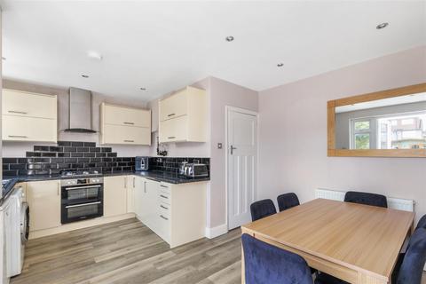 47 Templecombe Way, Morden, SM4 4JF
