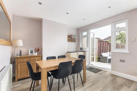 47 Templecombe Way, Morden, SM4 4JF