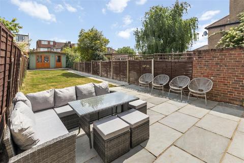 47 Templecombe Way, Morden, SM4 4JF