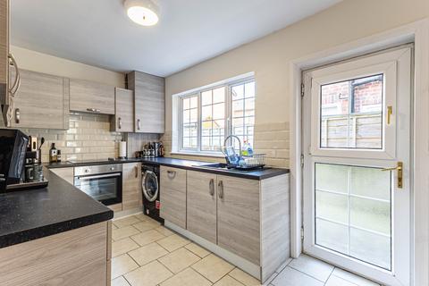 158 Featherstone Lane, Featherstone, Pontefract, WF7 6AD