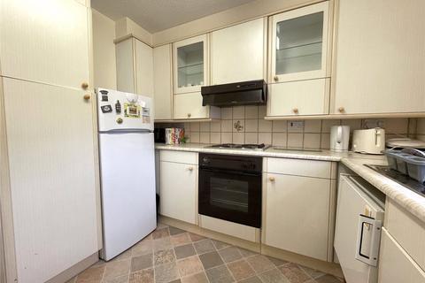 2 bedroom apartment to rent, Hawthorn Mews, Gosforth, Newcastle Upon Tyne, NE3