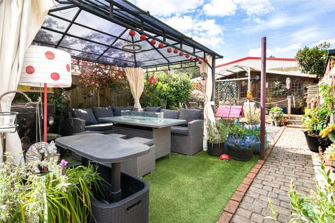 2, Fairview Beehive Road, Binfield, Bracknell, RG12 8TS