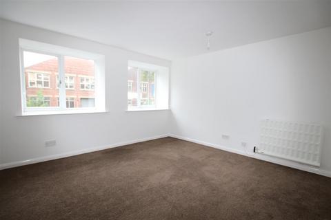 1 bedroom maisonette to rent, Westcliffe Road, Cleckheaton