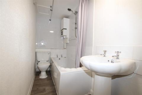 1 bedroom maisonette to rent, Westcliffe Road, Cleckheaton