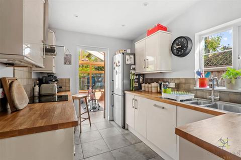 undefined, Main Street, Evesham WR11