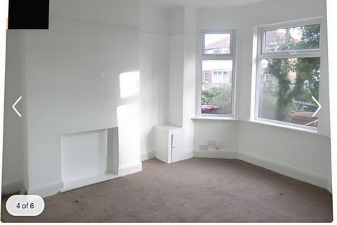 3 bedroom terraced house to rent, Dronfield Road, Salford, Greater Manchester, M6