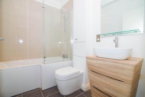 2 bedroom flat for sale, Acton Lane, London