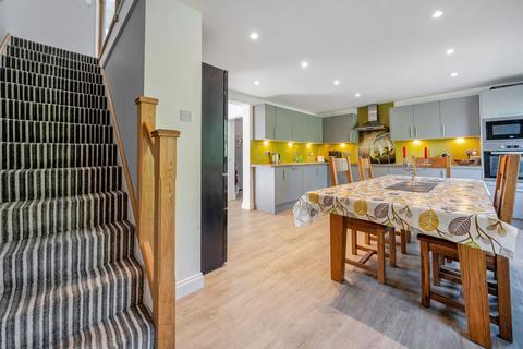 18 Coates Close, Basingstoke, RG22 4EE