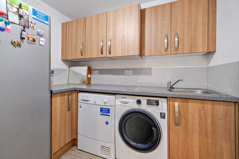 18 Coates Close, Basingstoke, RG22 4EE