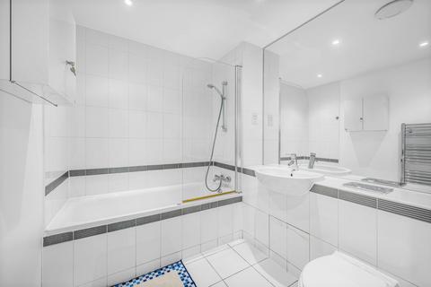 3 bedroom flat for sale, Carronade Court, Eden Grove, London