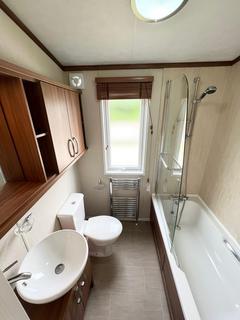 2 bedroom lodge for sale, Dog lane Tarporley