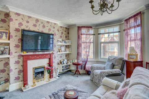 2 bedroom flat for sale, Worcester Villas, Hove, BN3
