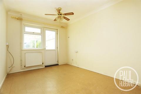 51 Anglian Way, Hopton, Great Yarmouth, NR31 9DB