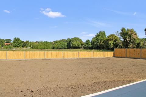 4 bedroom detached bungalow for sale, Ingoldfield Lane, Newtown