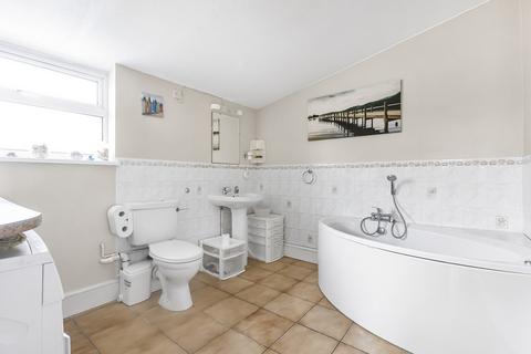 4 bedroom detached bungalow for sale, Charlton Road, Wantage, OX12