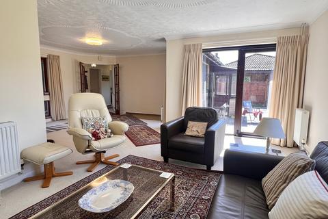 23 Llys Llanfair, Llandovery, SA20 0HU