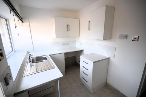 1 bedroom terraced house to rent, 8 Garden St, Edentown, CA3