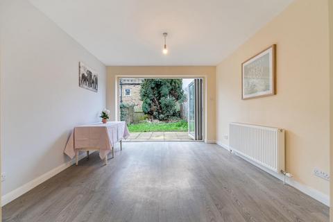 3 bedroom flat to rent, Wallbutton Road, Brockley, London, SE4