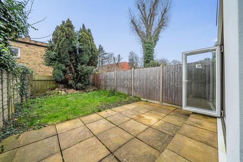 2 bedroom flat to rent, Wallbutton Road, Brockley, London, SE4