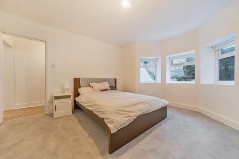 2 bedroom flat to rent, Wallbutton Road, Brockley, London, SE4