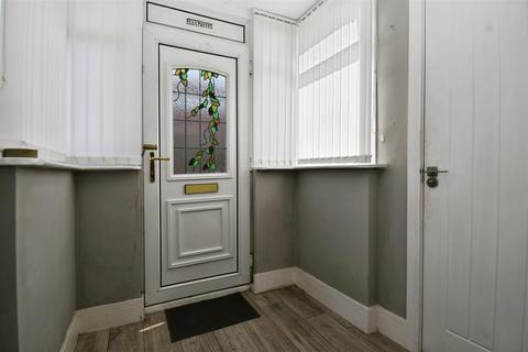 48 Grimscott Close, Bransholme, Hull, HU7 4ET