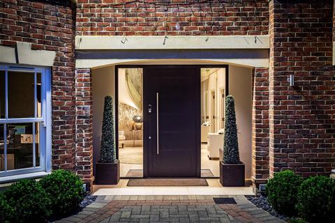 6 bedroom detached house for sale, The Drive, South Cheam, Greater London