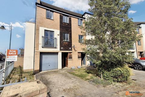undefined, Farrow Avenue, Hampton Vale, Peterborough, PE7