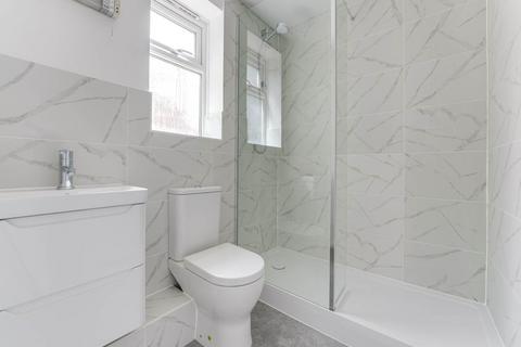 1 bedroom apartment for sale, King James Way, Royston,