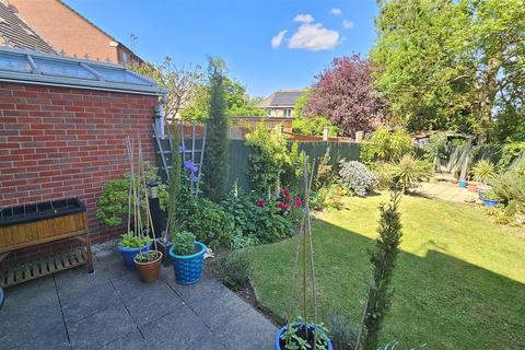 3 bedroom terraced house for sale, Hudson Way, Radcliffe-On-Trent