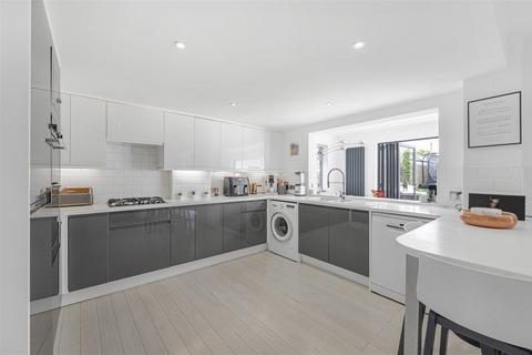 4 bedroom detached house for sale, Dorothy Avenue, Peacehaven