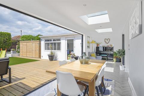 4 bedroom detached house for sale, Dorothy Avenue, Peacehaven