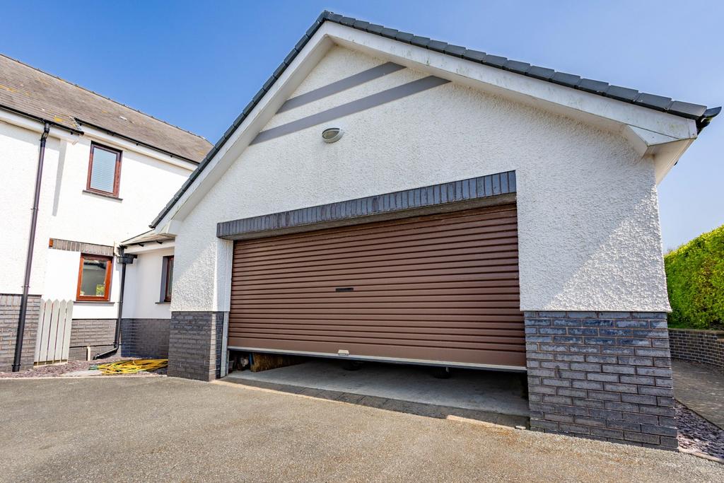 Attached Double Garage