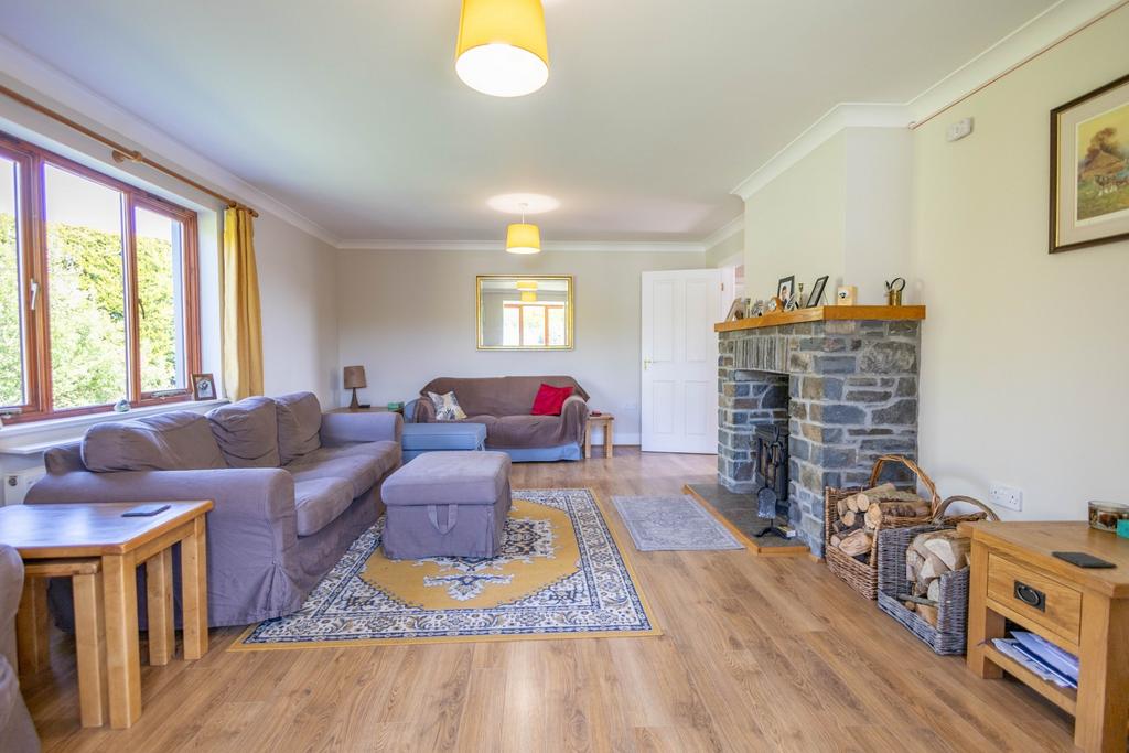 Attractive Lounge