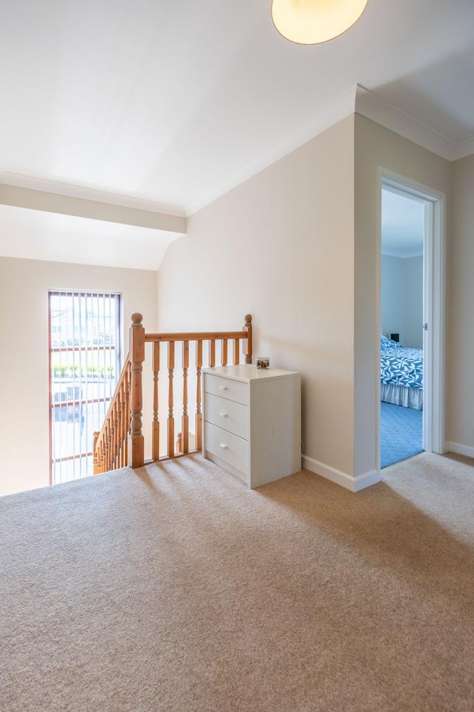 Spacious Galleried Landing
