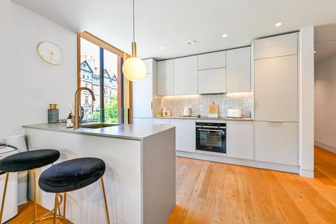2 bedroom flat for sale, Swains Lane, Highgate, LONDON, N6