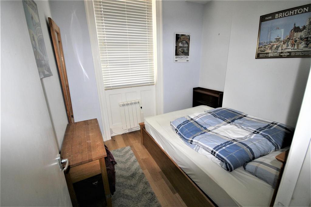 Bedroom 2021.jpg